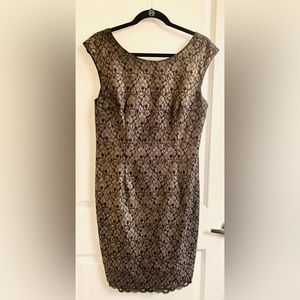 Trina Turk Size 8 Gold Lace and Black Dress